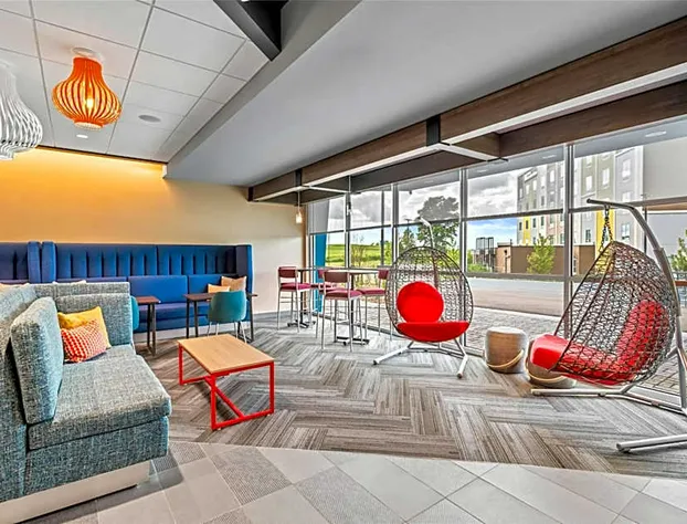 Tru By Hilton Kansas City Airport hotel detail image 4