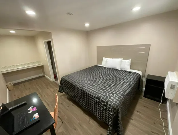 State Motel hotel detail image 3