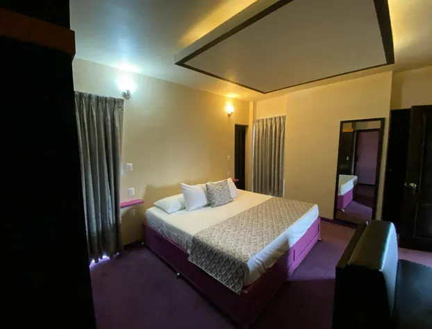 Xantico Palace hotel detail image 1