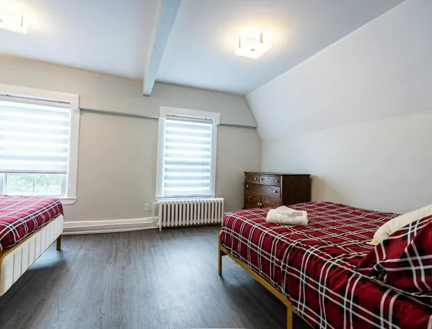 Atlantic Pub & Hotel hotel detail image 4