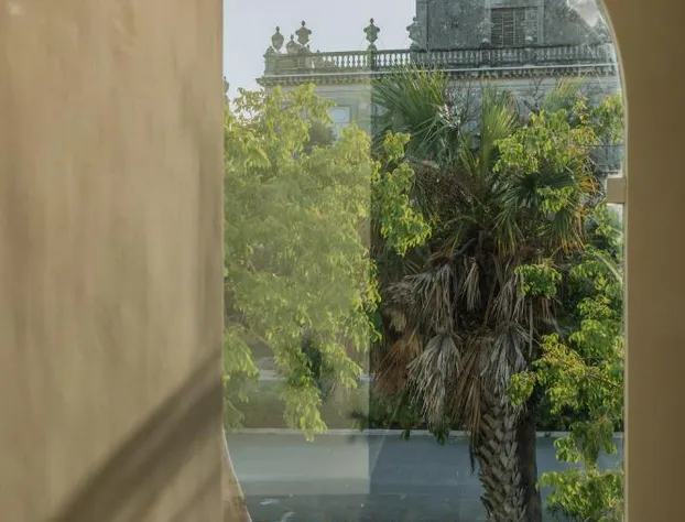 Hotel Chariot hotel detail image 1