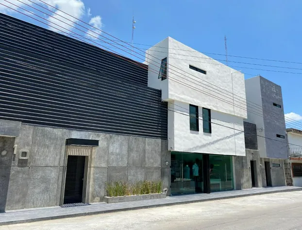 huasteca EM suites hotel detail image 1