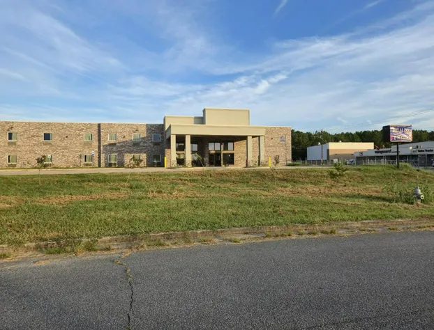 Royal Inn & Suites hotel detail image 1