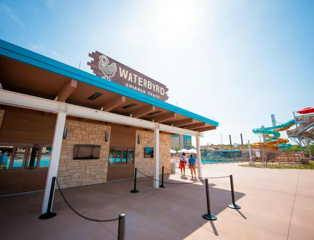 OKANA Resort & Indoor Waterpark hotel detail image 1