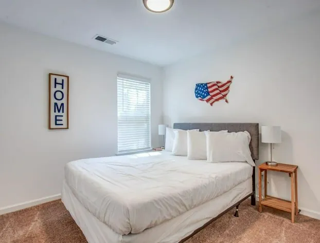 Mins to Dtwn High Point Duet hotel detail image 2