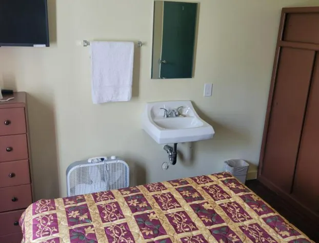 Randolph Hotel hotel detail image 4