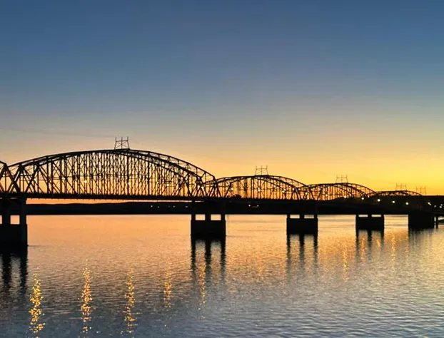 A Bridge View Inn hotel detail image 1