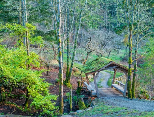 Lightwater Cove hotel detail image 3