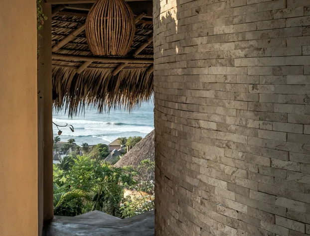 Nani hotel detail image 3