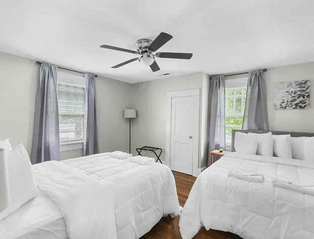 Renovated Central Park Chic hotel detail image 3