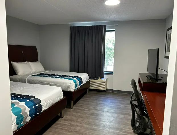 Clemmons inn & suites hotel detail image 1