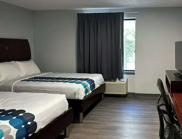 Clemmons inn & suites hotel detail image 2