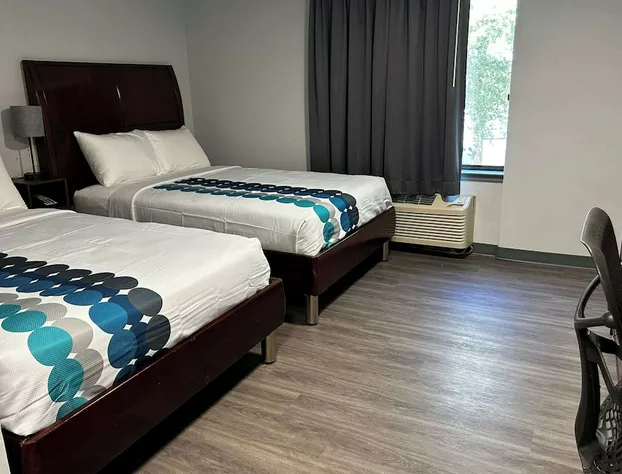 Clemmons inn & suites hotel detail image 3