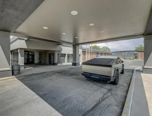 Riverside Hotel hotel detail image 4