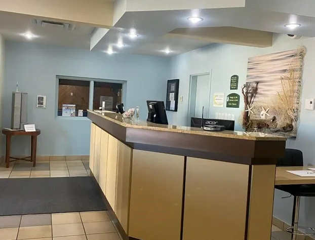 Super 8 by Wyndham Campbellton NB hotel detail image 1