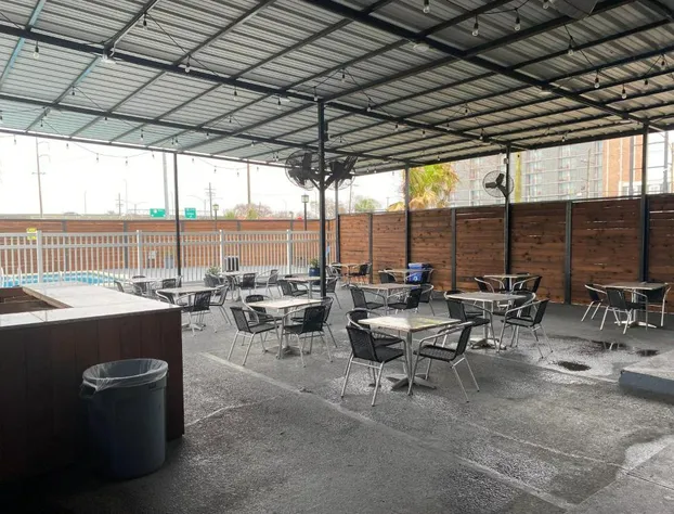 Hotel 10 Extended Stay hotel detail image 2