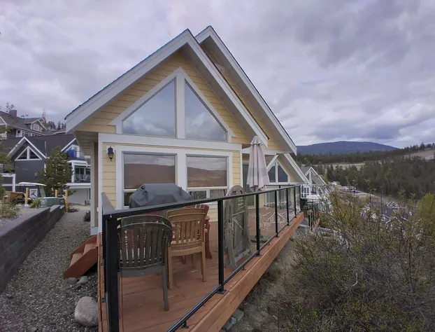 La Casa Lakeside Resort hotel detail image 3