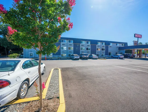 Unicorn Inn by OYO Portland hotel detail image 1