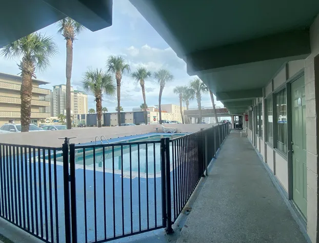 Palms by the Beach Motel hotel detail image 2