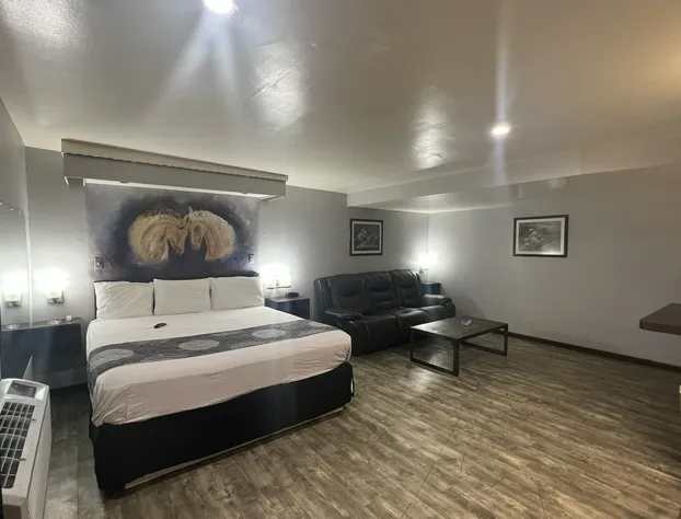 Cindy Lyn Motel hotel detail image 2