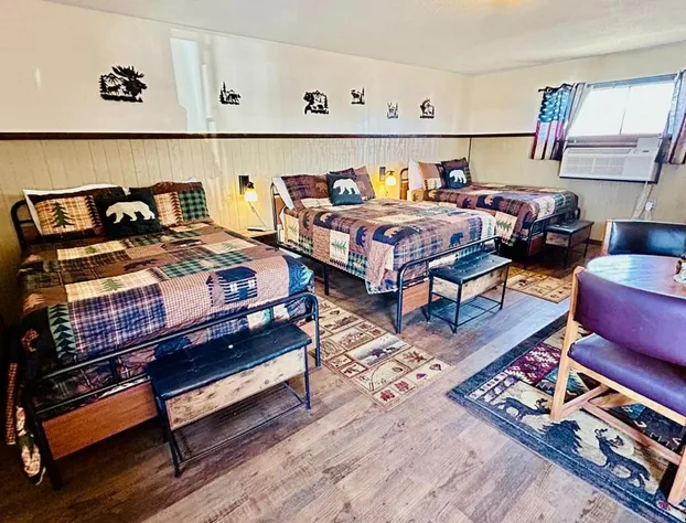 The Lodge at Ute Lake aka Yucca Motel and Cabins hotel detail image 3