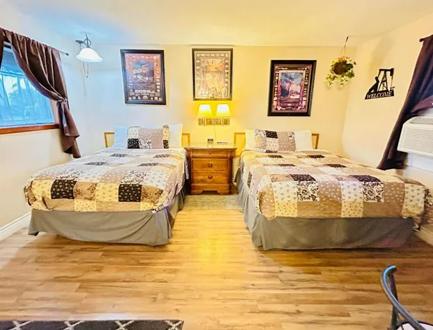 The Lodge at Ute Lake aka Yucca Motel and Cabins hotel detail image 4