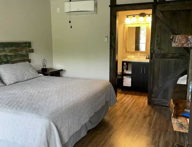 Black River Motel and Restaurant hotel detail image 4