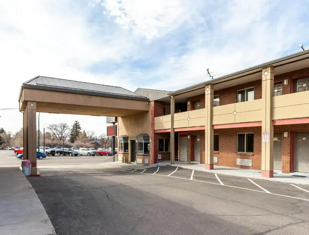 Cedar Valley Inn hotel detail image 1