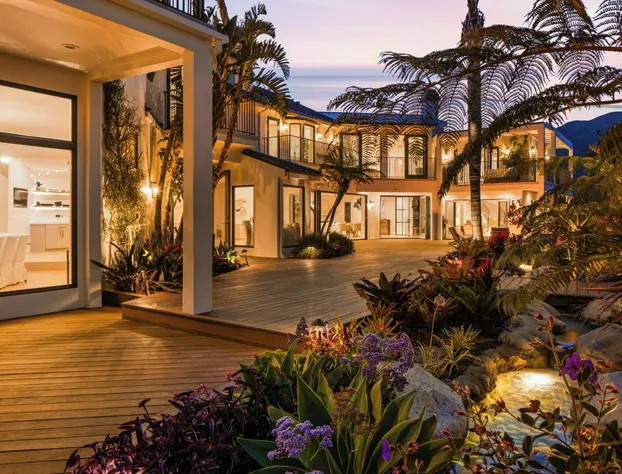 Pacific Paradise hotel detail image 3