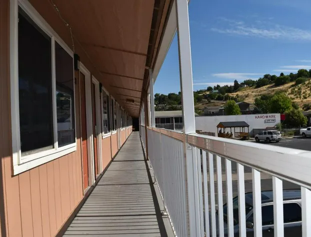 Arlington inn hotel detail image 2