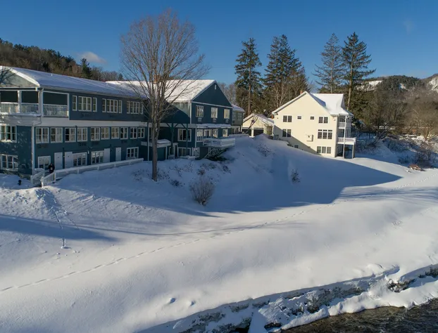 The Shire Woodstock hotel detail image 2