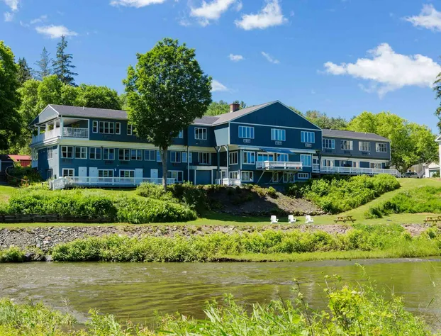 The Shire Woodstock hotel detail image 3