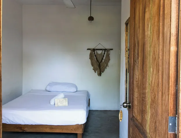 Hidden Port Vhouse hotel detail image 3