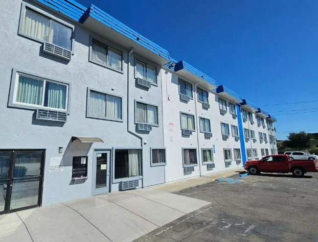 MetroParc 'nSuites hotel detail image 1