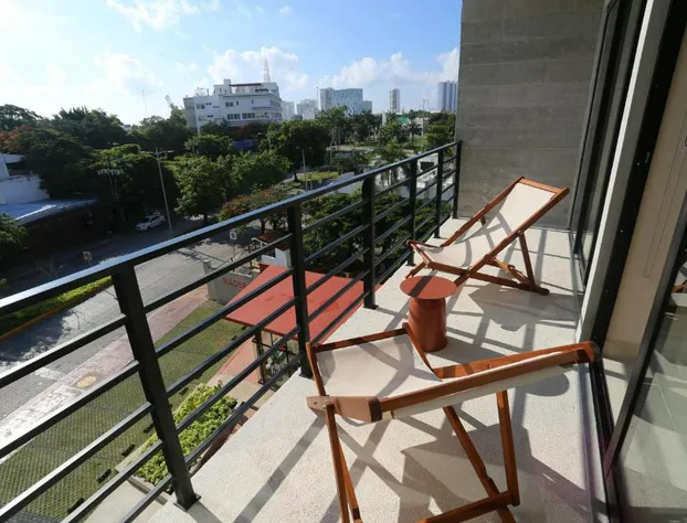 Everglades Suites hotel detail image 4