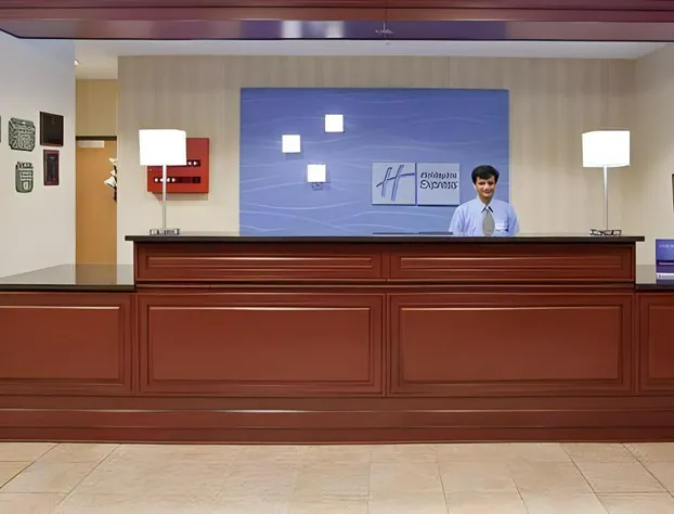 Comfort Inn Kendallville East hotel detail image 4