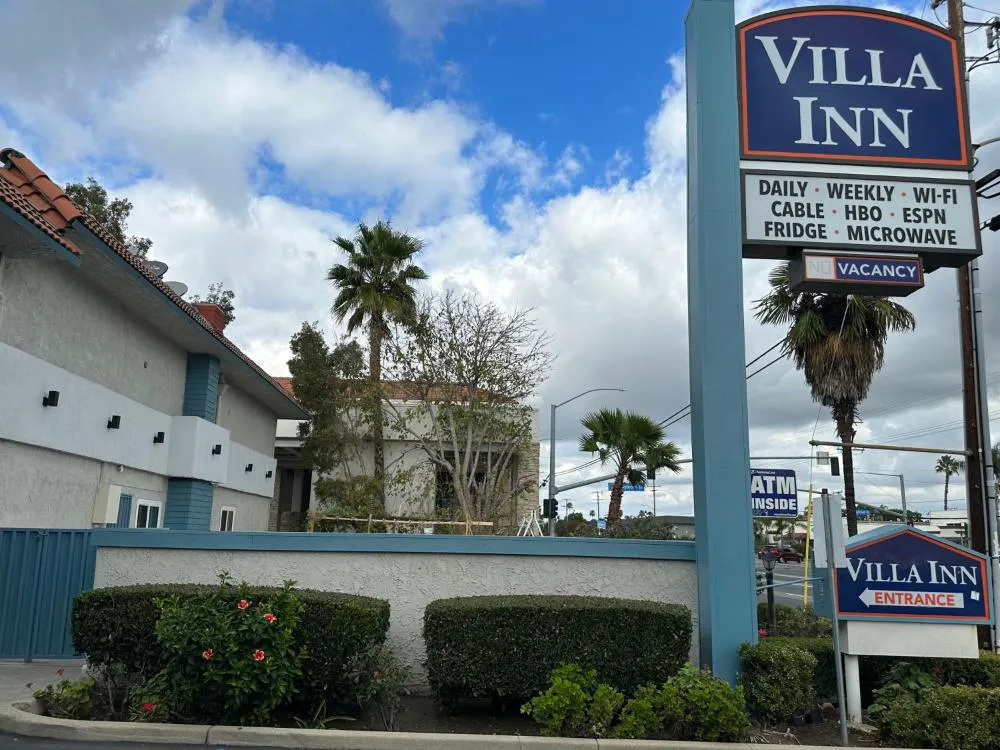 Villa Inn Anaheim hotel hero