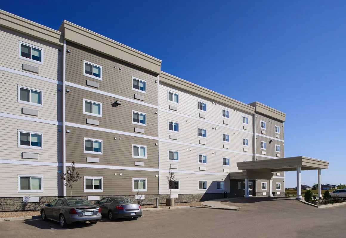 Kindersley All Suites Hotel hotel hero