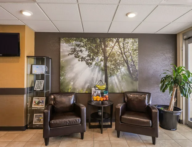 Kindersley All Suites Hotel hotel detail image 1