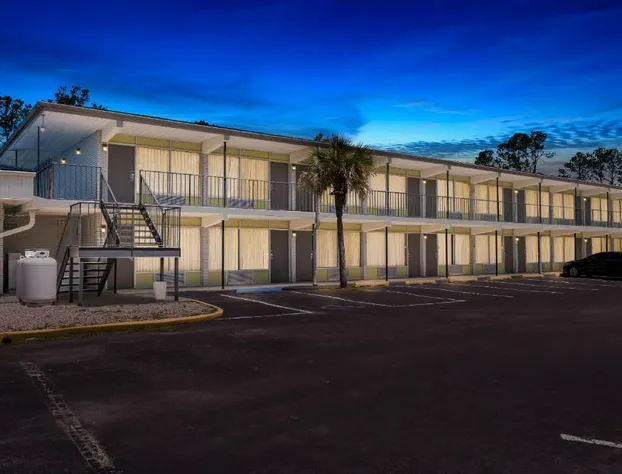Econo Lodge Jennings hotel detail image 3