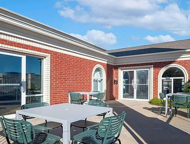 Spark by Hilton Dumas hotel detail image 1