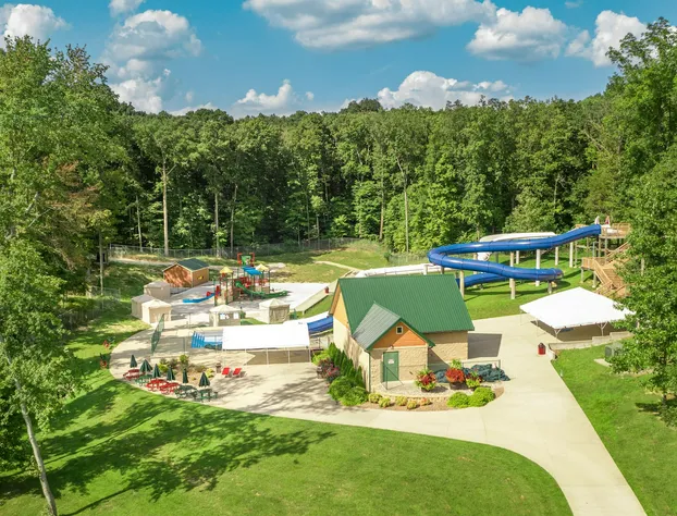 Sun Outdoors Lake Rudolph hotel detail image 3