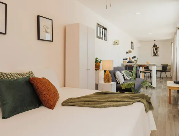 Leonoch containers hotel detail image 4