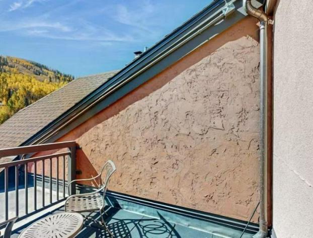Luxury Ski In, Ski Out 1 Bedroom Condo in Lionshead Village hotel detail image 4