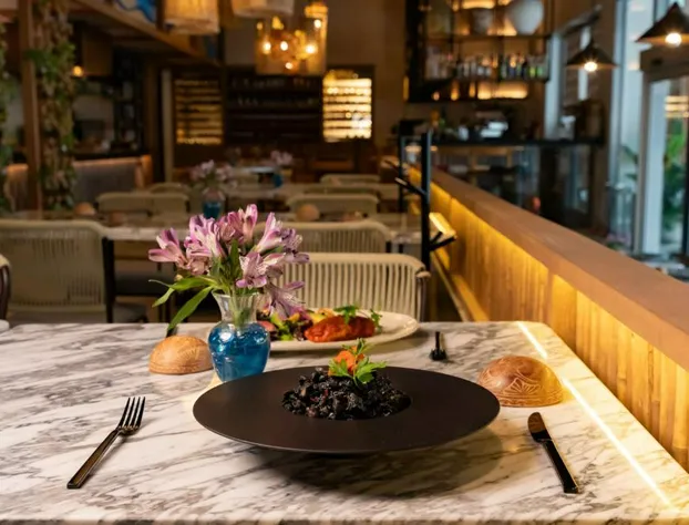 Renaissance Cancun Resort & Marina hotel detail image 2