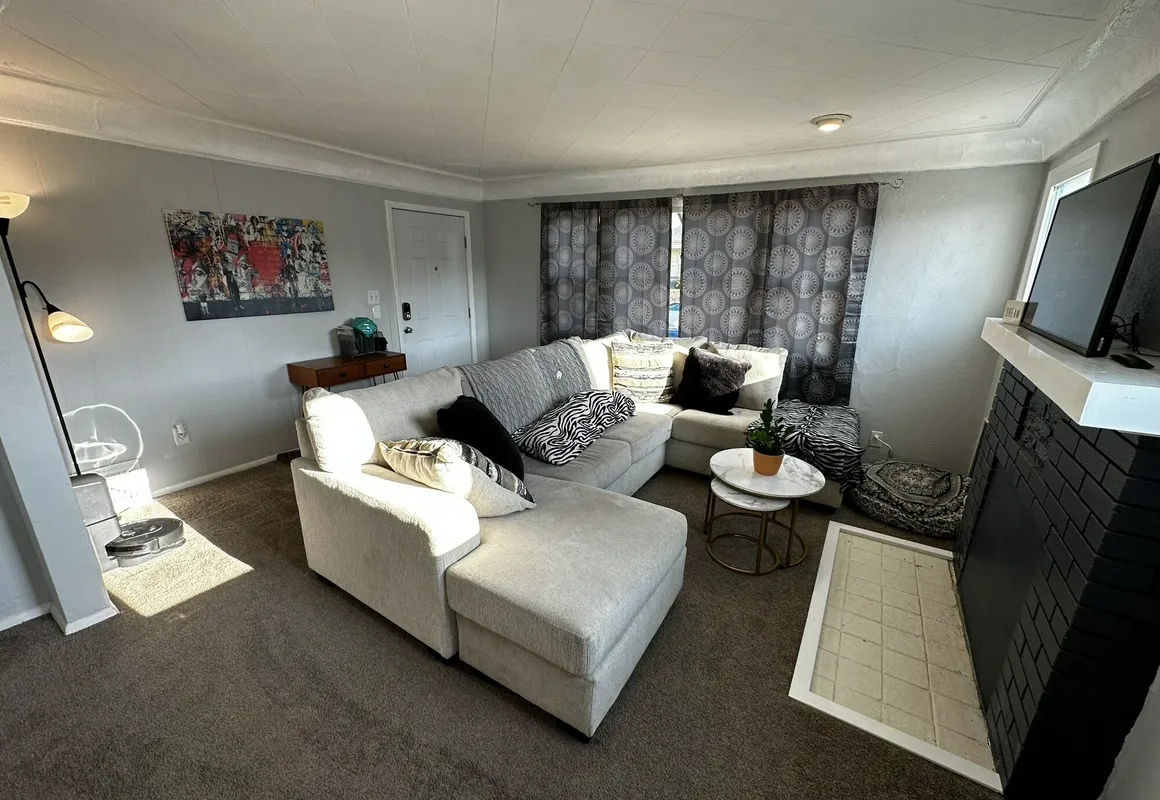 Tacoma Homestay hotel hero