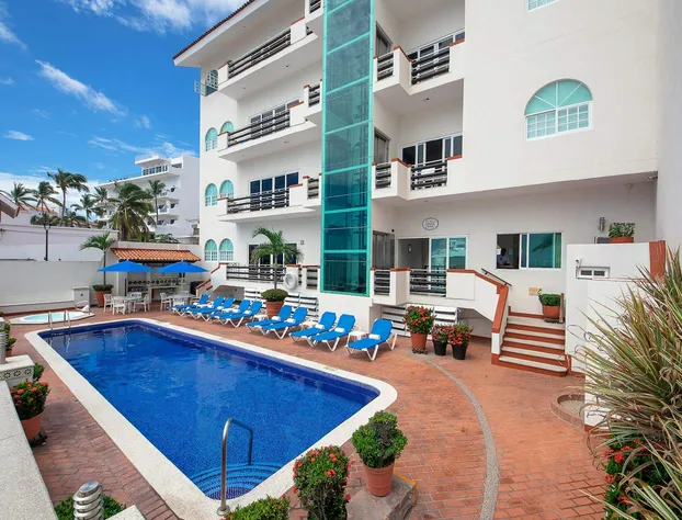 WIVC Casa de la Playa Condo - Literally on the Beach with Swimming Pool & Jacuzzi hotel detail image 1