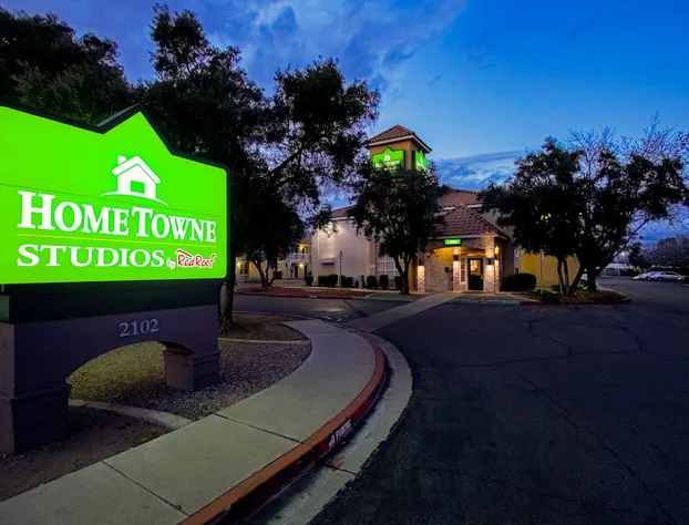 HomeTowne Studios Phoenix - Dunlap Ave hotel detail image 1