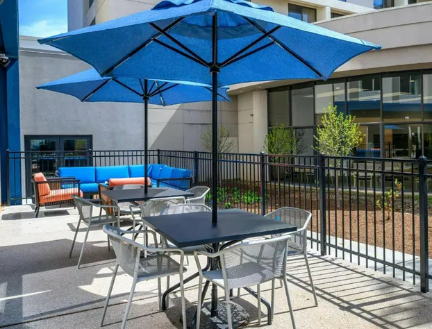 Hampton Inn By Hilton St Louis Airport hotel detail image 1