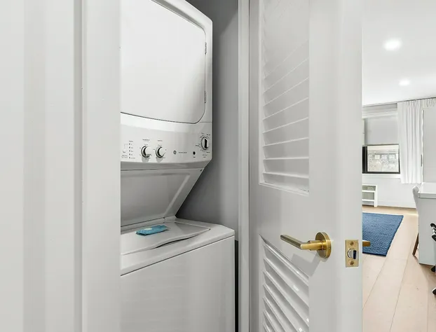 The Selby hotel detail image 3